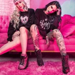 Scummy Bears SCUMMY DOODLE (GOTH AF) - CROP SWEATSHIRT (BLACK)